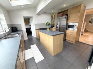 Kitchen- click for photo gallery
